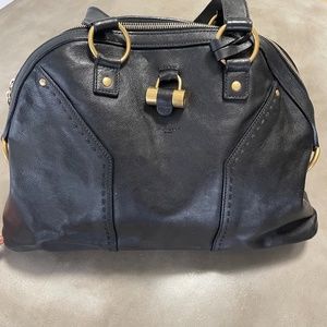 Yves Saint Laurent Medium Black Muse Bag